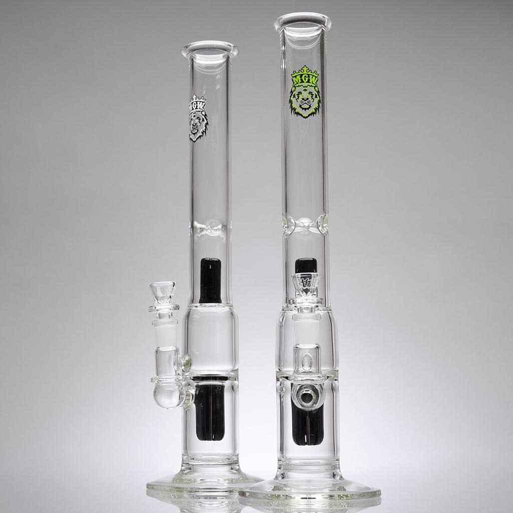 MGW Mini Black Diffy Cap Stemless Bong