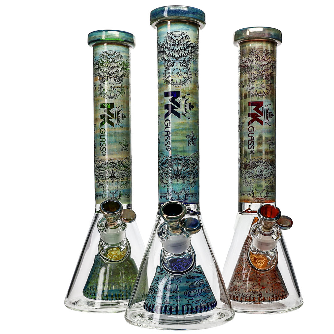 MK100 | Engraved Pyramid Beaker Bongs